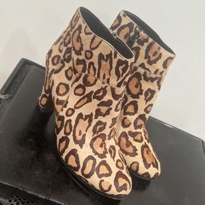 Sam Edelman pony hair leopard ankle boots size 36